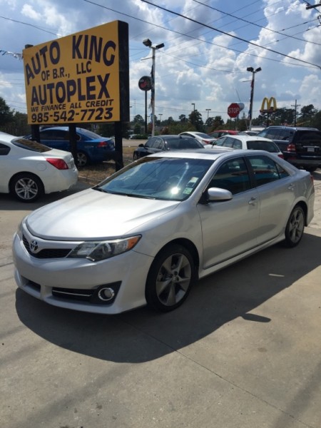 2012 Toyota Camry 4dr Sdn V6 Auto SE WE FINANCE ALL CREDIT GURANTEED