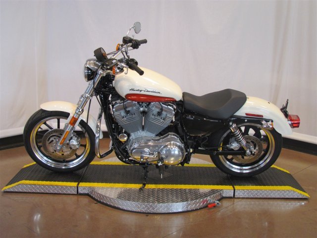 2011 Harley Davidson XL883L - Sportster 883 SuperLow