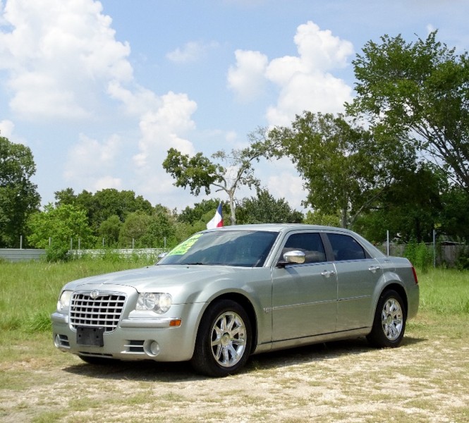 2006 Chrysler 300 4dr Sdn 300C