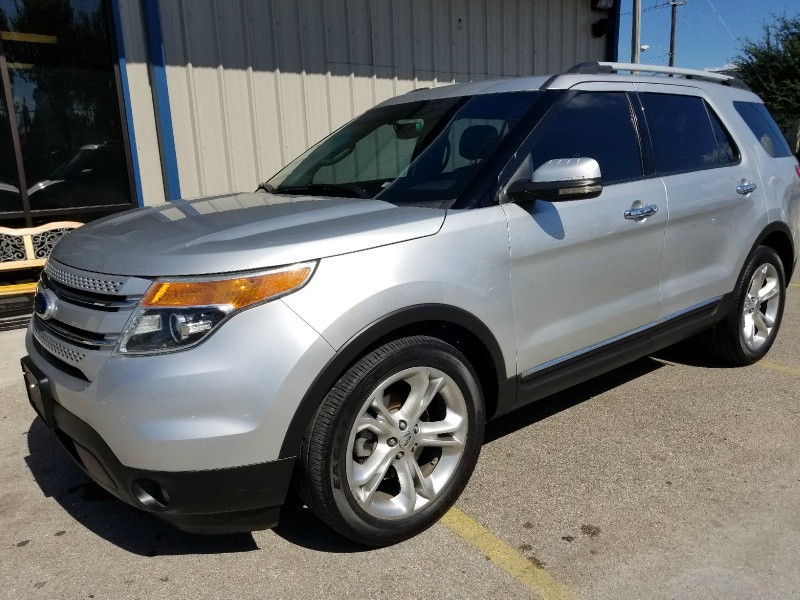 *** 2011 FORD EXPLORER LIMITED ***        *** NICE MUST SEE ***