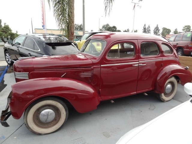 1939 Chrysler Royal C22 4-Classic Sedan Project Car