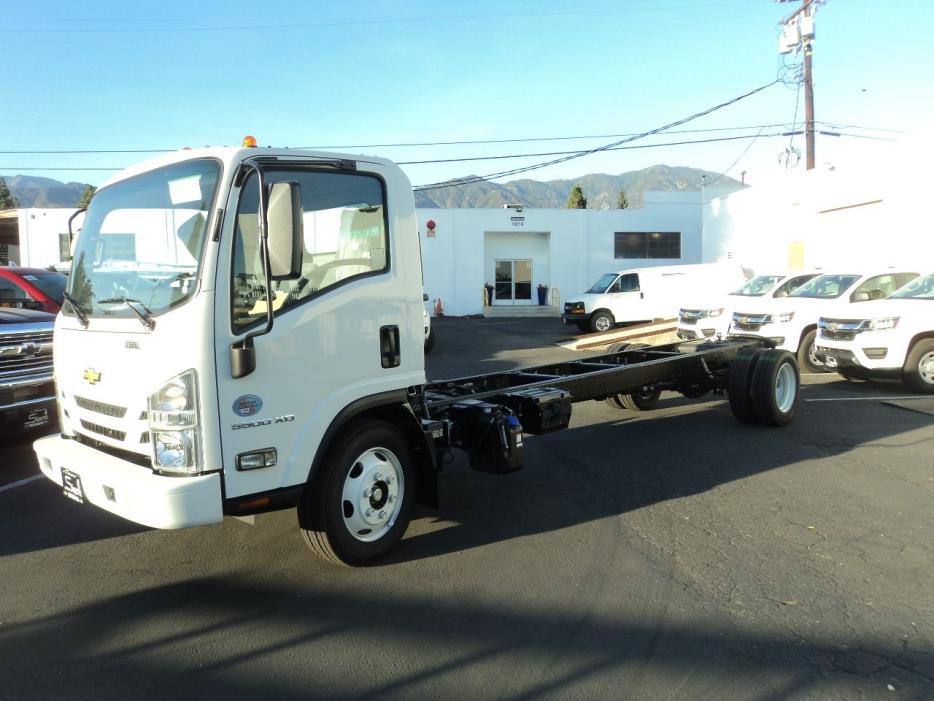 2017 Chevrolet Low Cab Forward 5500 Xd  Cab Chassis