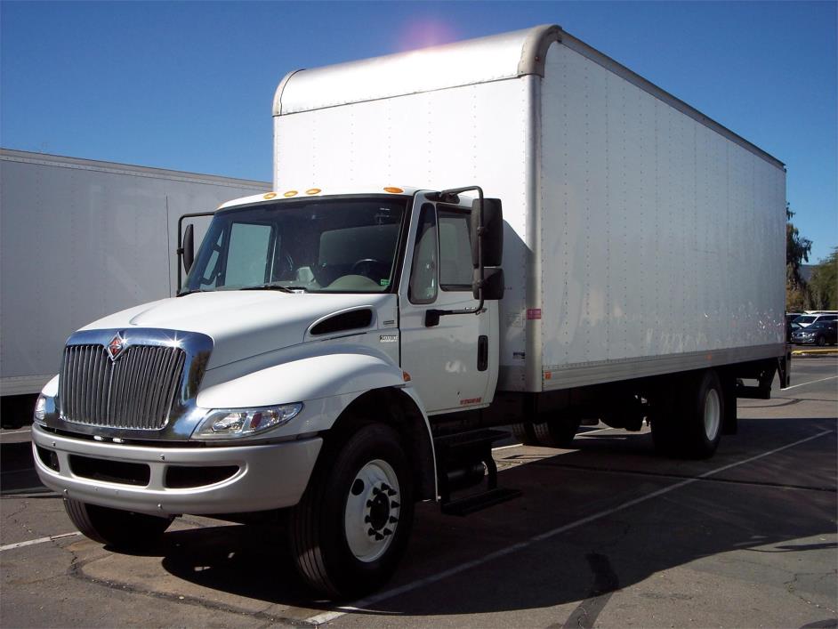 2014 International 4300  Box Truck - Straight Truck