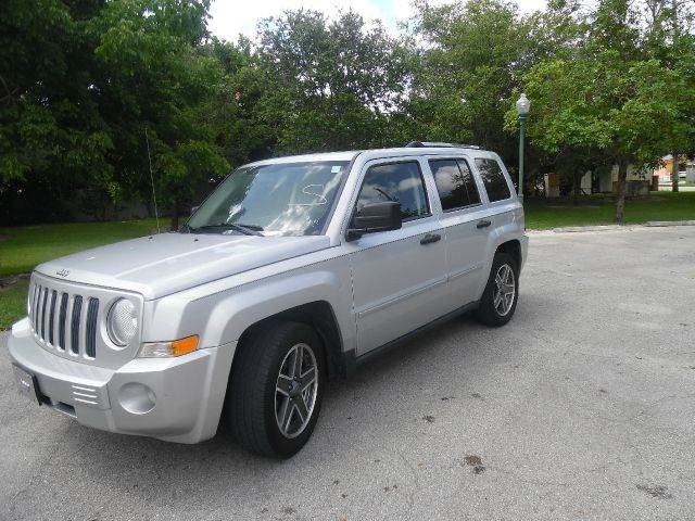 2008 Jeep Patriot Limited 4dr SUV w/CJ1 Side Airbag Package