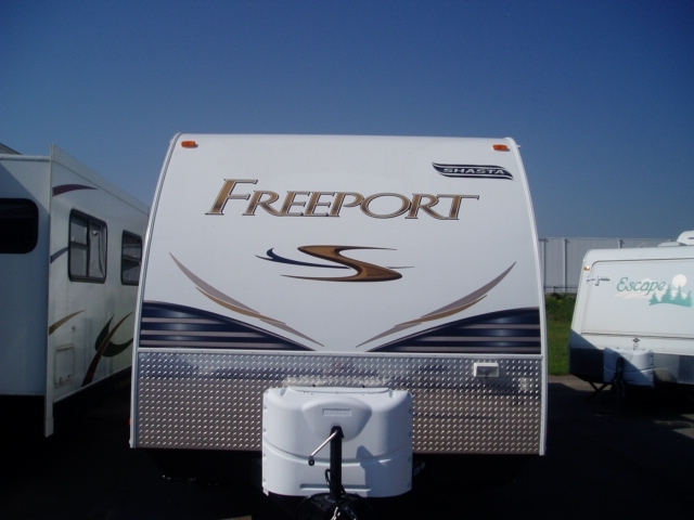 Shasta Freeport 27RLS