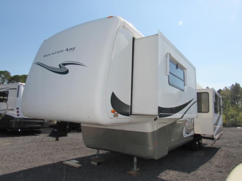 2005 Newmar Mountain Aire 36BSES