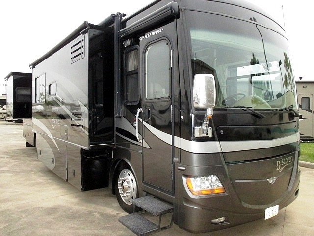 2008 Fleetwood Discovery 40x
