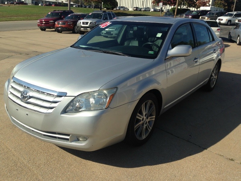 2006 Toyota Avalon Touring - Only 135,xxx Miles - This Car is NiCE!