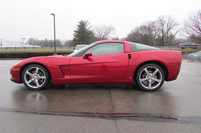 2009 Chevrolet Corvette 2dr Coupe w/1LT 2 dr coupe w 1 lt low miles manual gasoline 6.2 l 8 cyl red