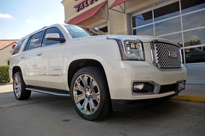 2015 GMC Yukon Denali 1 Owner With DVD And Moonroof