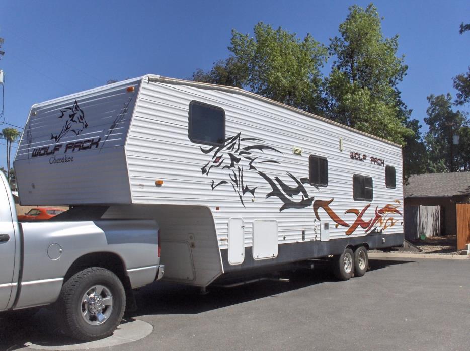 2008 Forest River CHEROKEE WOLF PACK 295WP