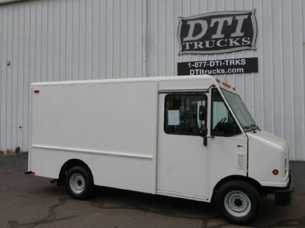 2006  Ford  E350 Utilimaster