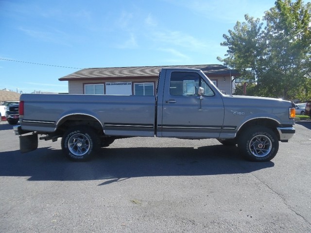 1990 Ford F-150 Styleside 117 WB 4WD