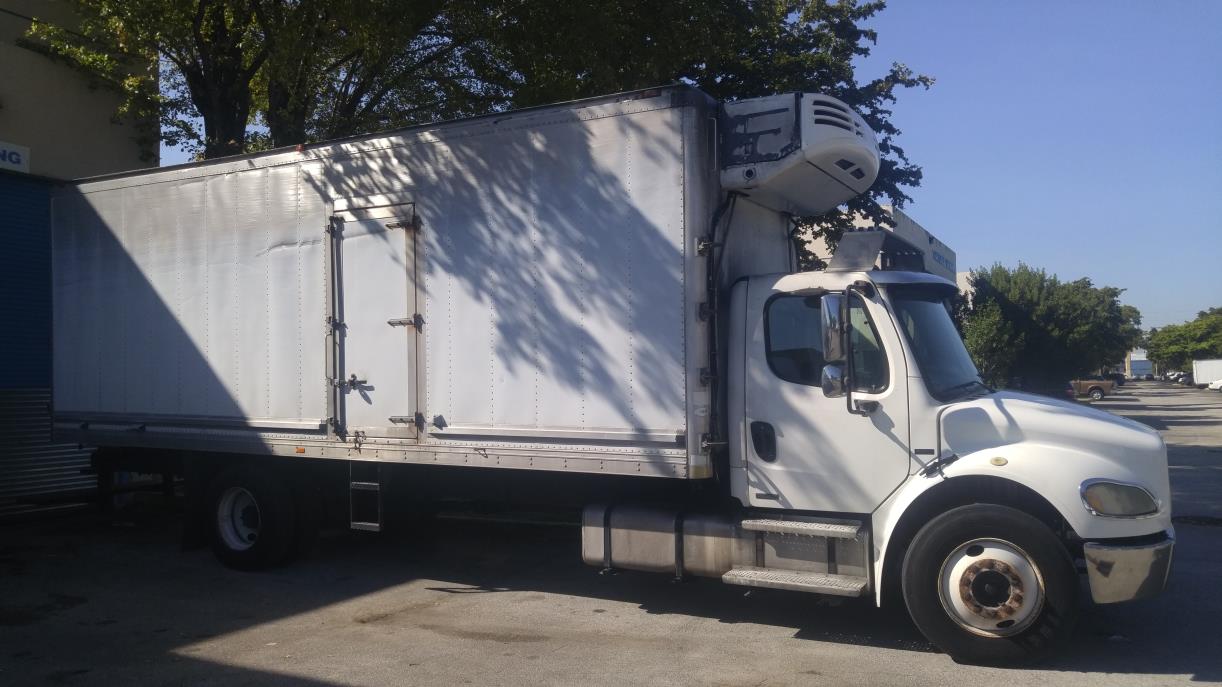 2004 Freightliner Business Class M2 106  Refrigerated Truck