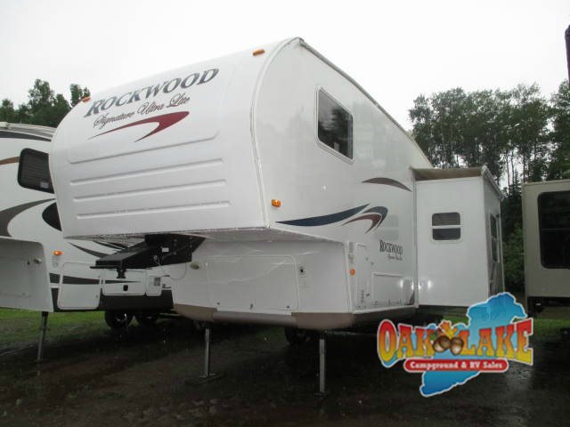 Forest River Rv Rockwood Signature Ultra Lite 8243S