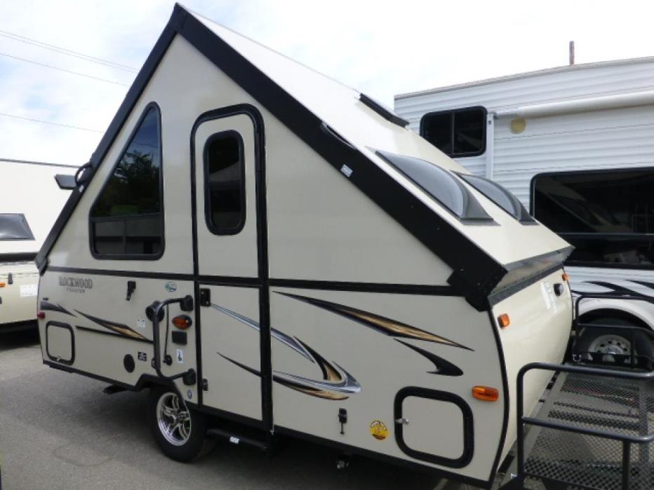2017 Forest River Rockwood Hard Side Series A122BH