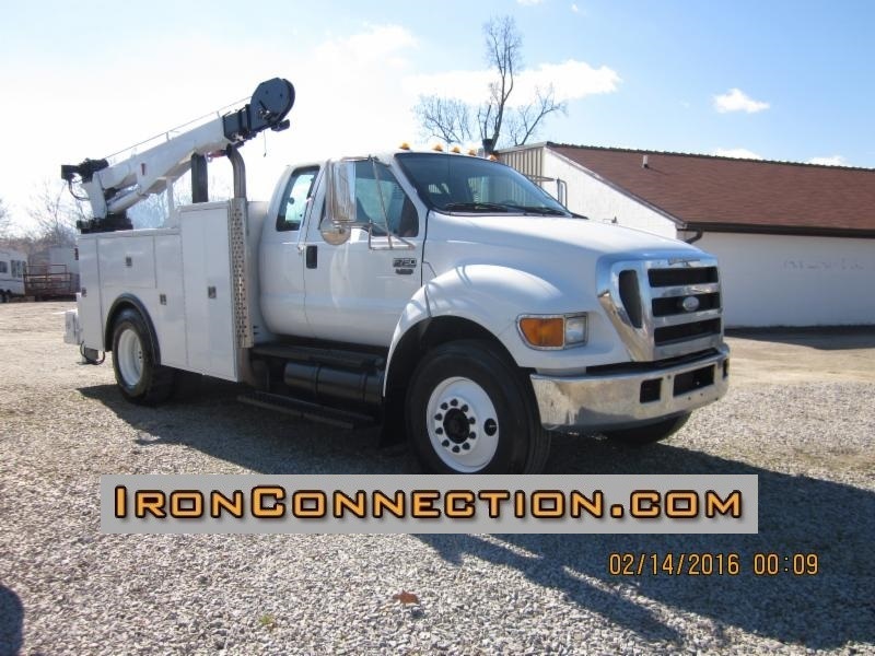 2007 Ford F750  Utility Truck - Service Truck