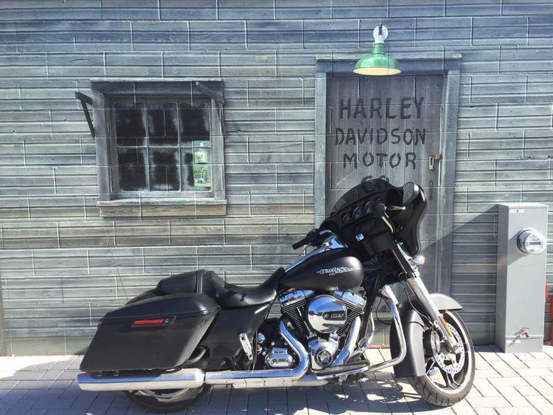 2016 Harley-Davidson FLHX - Street Glide