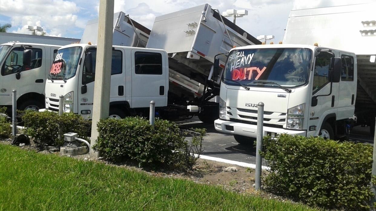 2016 Isuzu Truck Npr Hd Crew Cab  Dump Truck