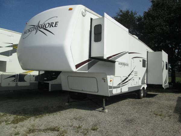 2007  Thor Industries  North Shore 33RK