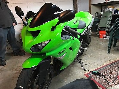 2006 Kawasaki Ninja  2006 zx10r MINT CONDITION all original! *clean title* READY TO GO PRICED TO SELL