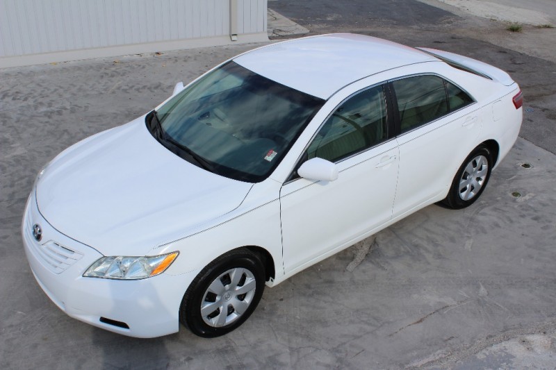 2009 Toyota Camry LE - Clean CARFAX! No-Accidents! Florida Car!