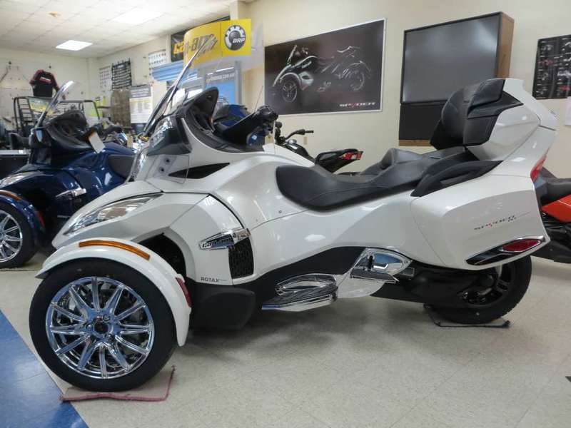 2016 Can-Am Spyder RT Limited 6-Speed Semi-Automatic