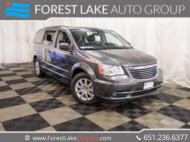 2016 Chrysler Town & Country Touring