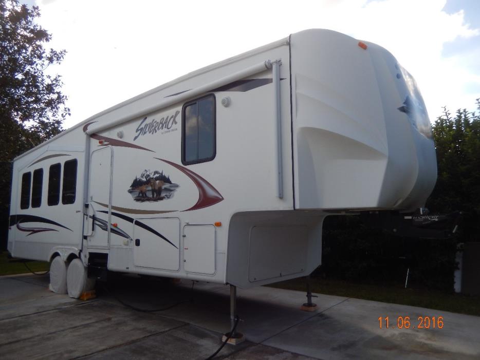 2012 Forest River CEDAR CREEK SILVERBACK 29RE