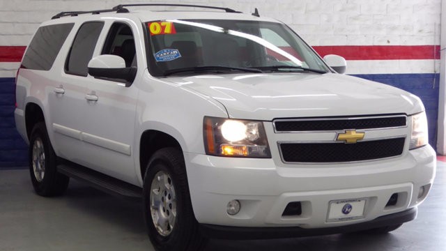 2007 Chevrolet Suburban 4WD 4dr 1500 LT