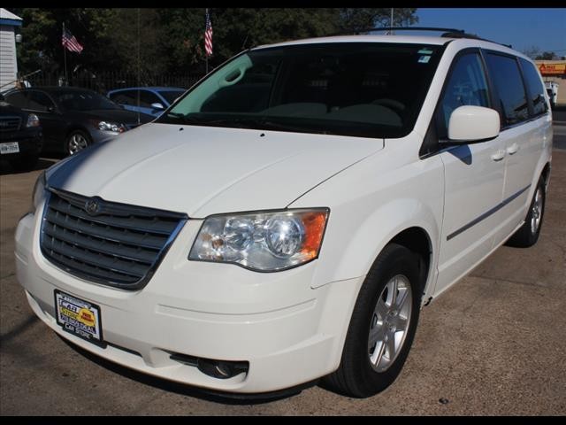 2010 Chrysler Town & Country 4dr Wgn Touring