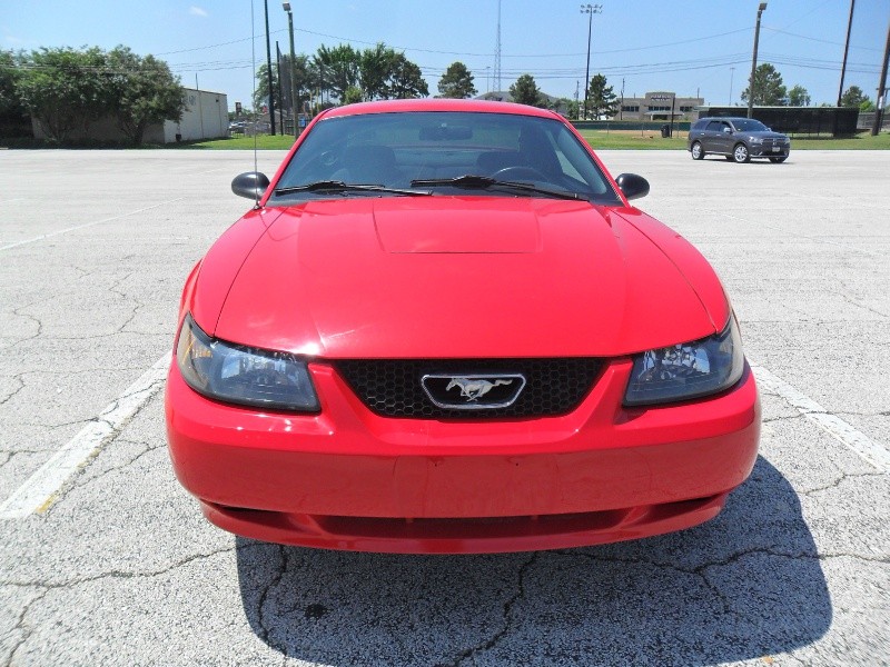 2004 Ford Mustang 2dr Cpe Standard