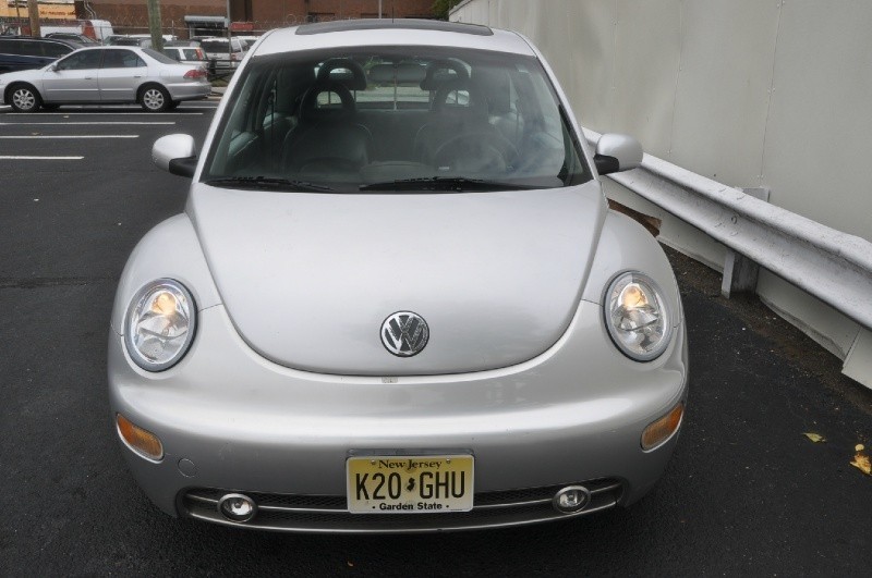 2001 Volkswagen New Beetle 2dr Cpe GLS Auto