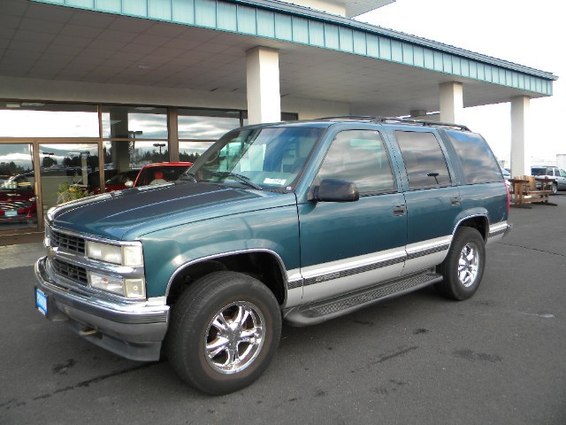 1995 Chevrolet Tahoe 4-Door 4WD