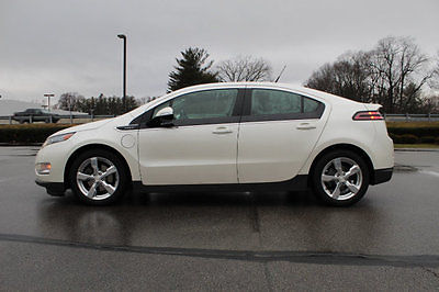 2012 Chevrolet Volt 5dr Hatchback 5dr Hatchback 4 dr Sedan Automatic 1.4L 4 Cyl WHITE DIAMOND TRICOAT