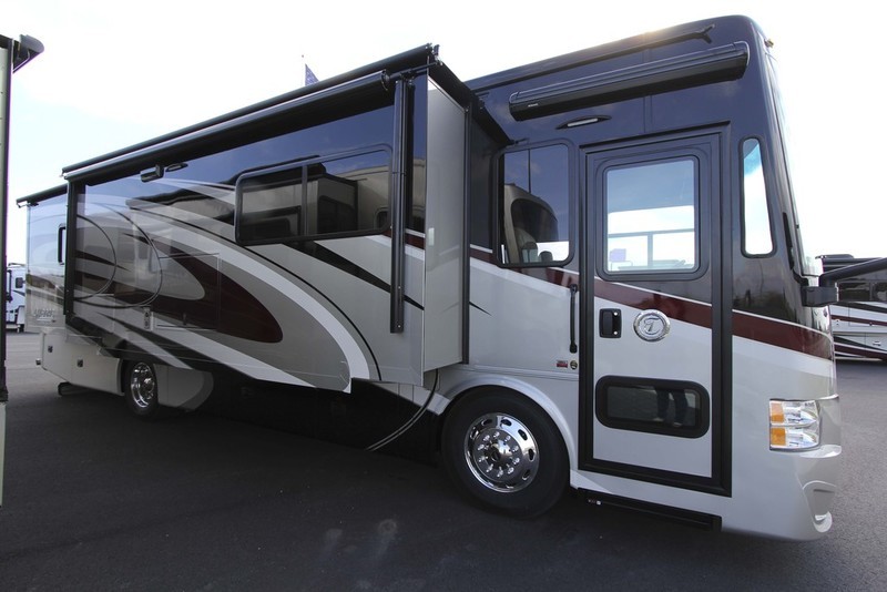 2017 Tiffin Motorhomes Allegro Red 33AA