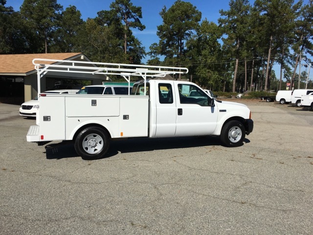 2006 Ford F-250  Utility Truck - Service Truck
