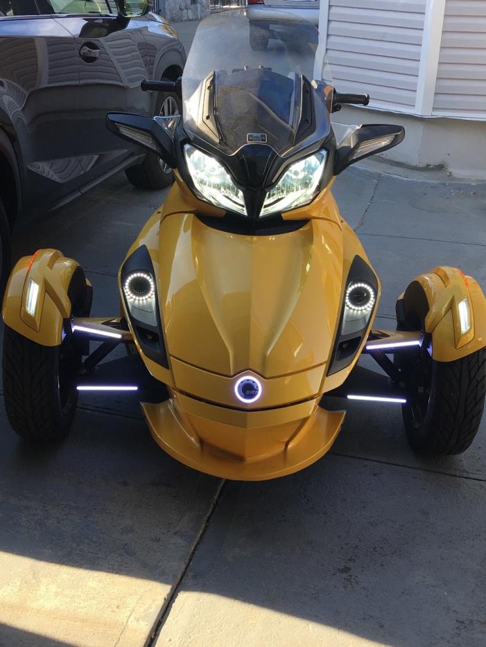 2017 Can-Am Spyder F3 6-Speed Manual (SM6)