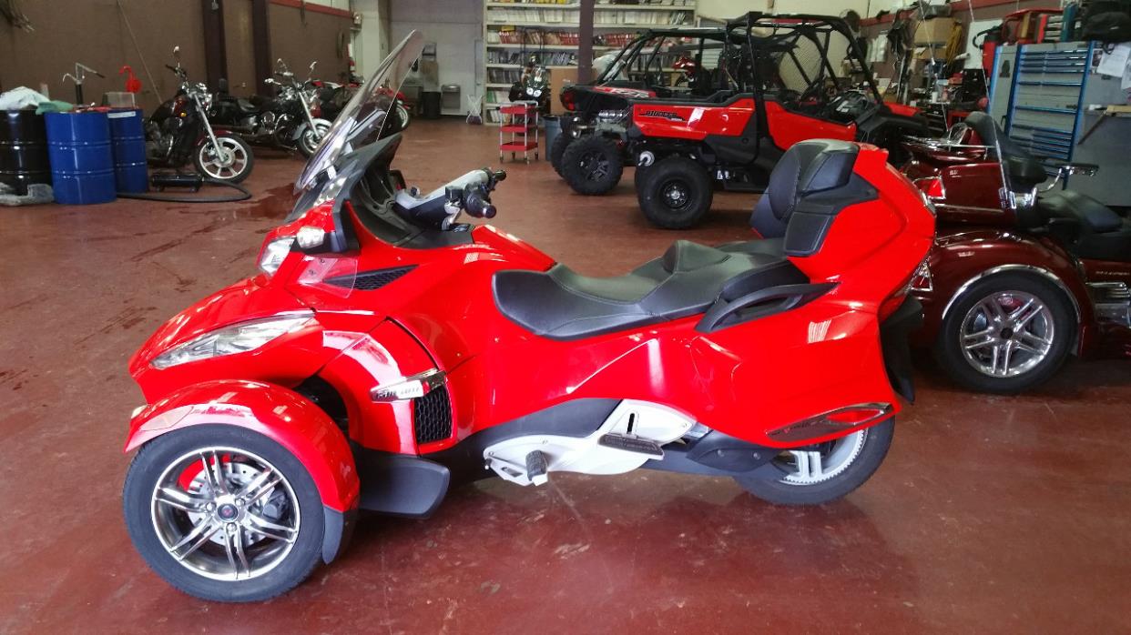 2017 Can-Am Spyder F3 6-Speed Manual (SM6)