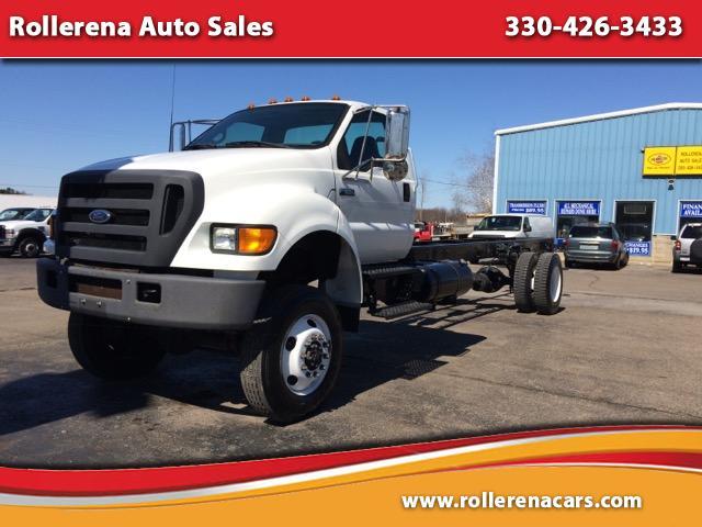 2004 Ford F-650  Cab Chassis