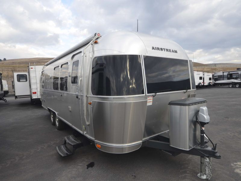 2016 Airstream Flying Cloud 28 Twin