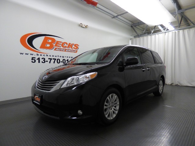 2016 Toyota Sienna XLE FWD 8-Passenger V6