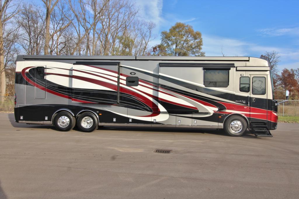 2017 Newmar London Aire 4513