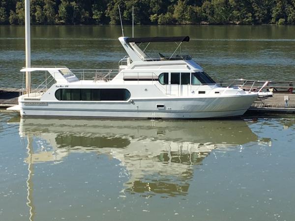 2001 Harbor-Master 520 Pilothouse Motor Yacht