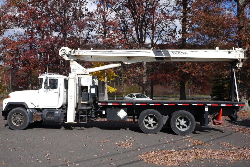 1998 Mack Rd688s  Crane Truck