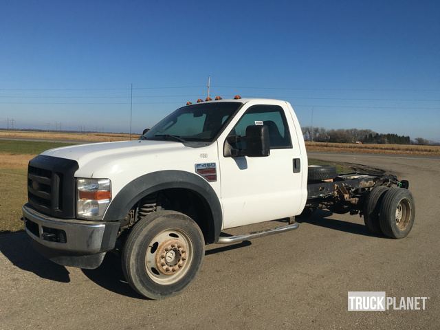 2009 Ford F-450 Xl Super Duty 4x4  Cab Chassis