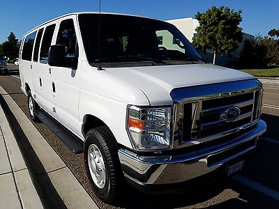 2013 Ford E-Series Van XLT Extended Passenger Van 3-Door 2013 Ford E-350 Super Duty XLT Extended Passenger Van 3-Door E350 Econoline