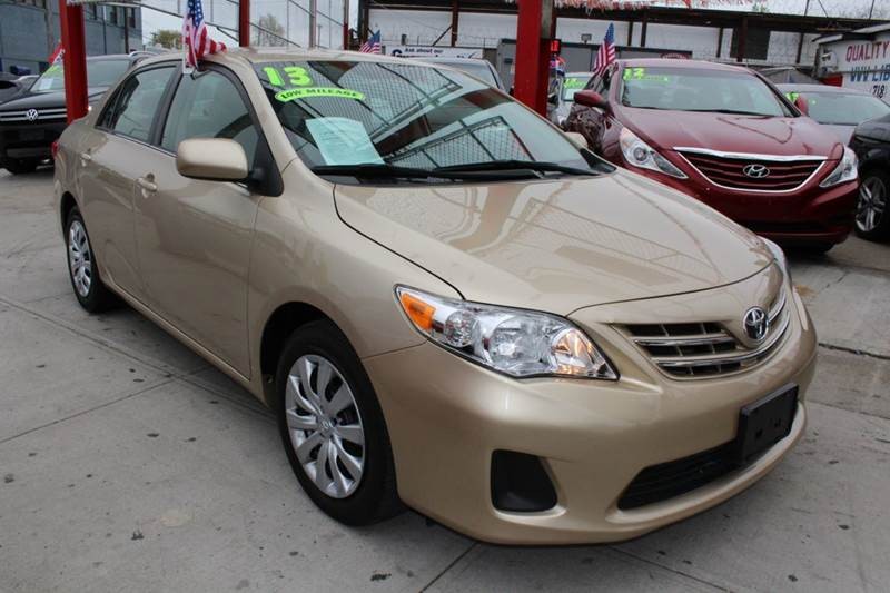 2013 Toyota Corolla LE 4dr Sedan 4A