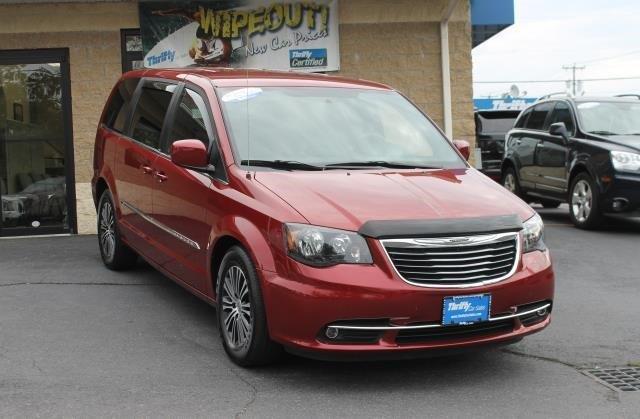 2014 Chrysler Town and Country S