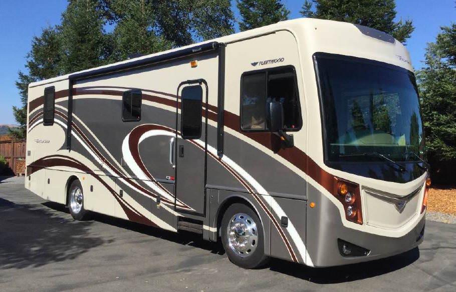 2013 Fleetwood Excersion 33A